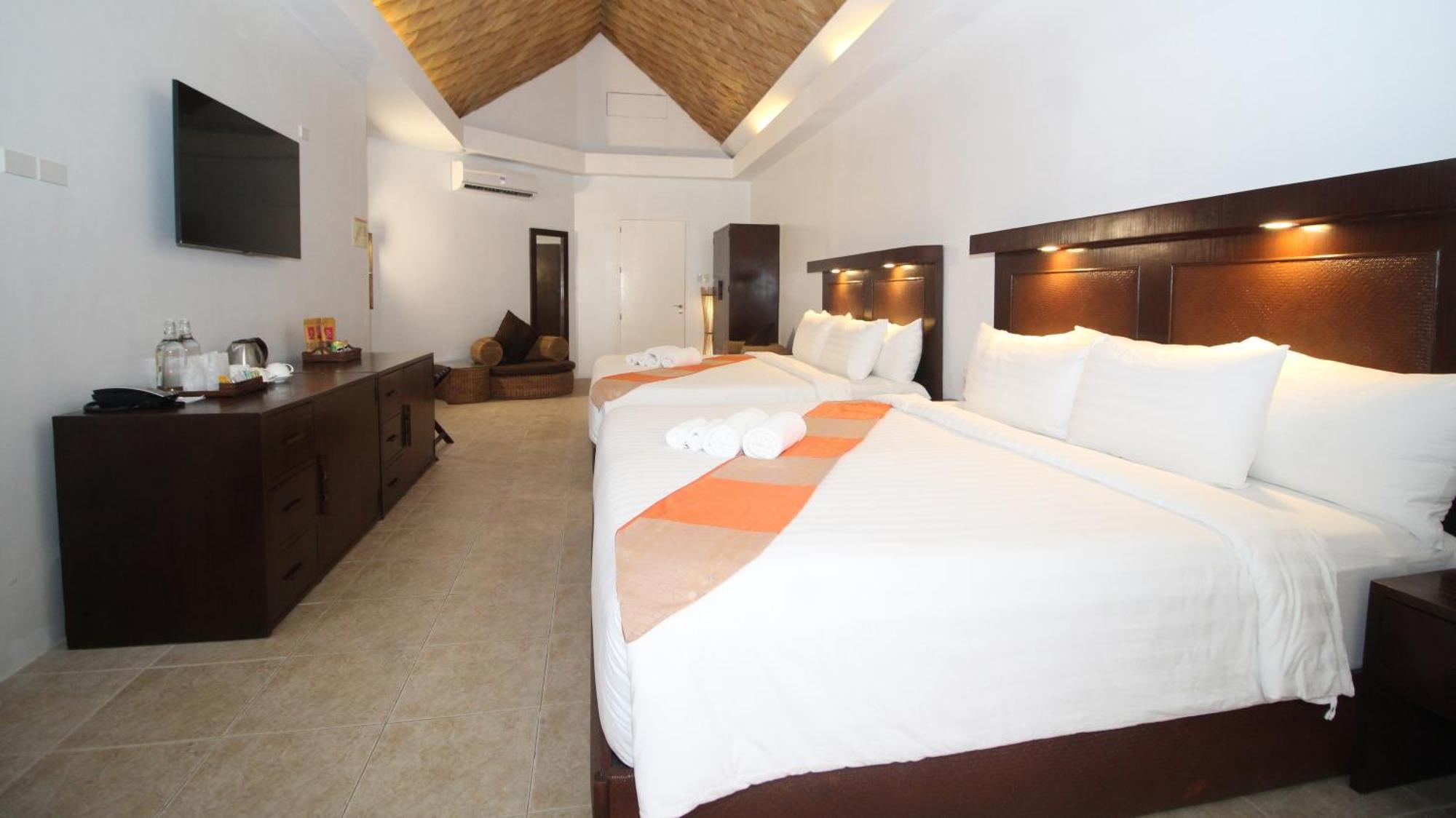Ambassador In Paradise Balabag  Экстерьер фото Deluxe Room