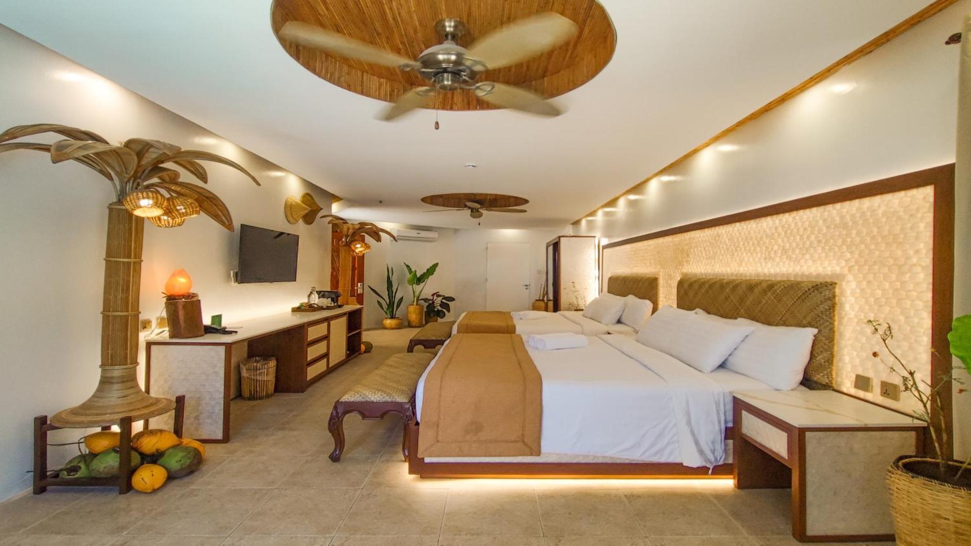 Ambassador In Paradise Balabag  Экстерьер фото Deluxe Room